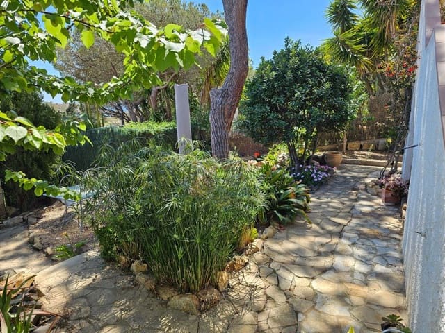 6 slaapkamer Villa te koop in Sant Antoni de Calonge, Calonge i Sant Antoni met garage - € 539.000 (Ref: 8322763)