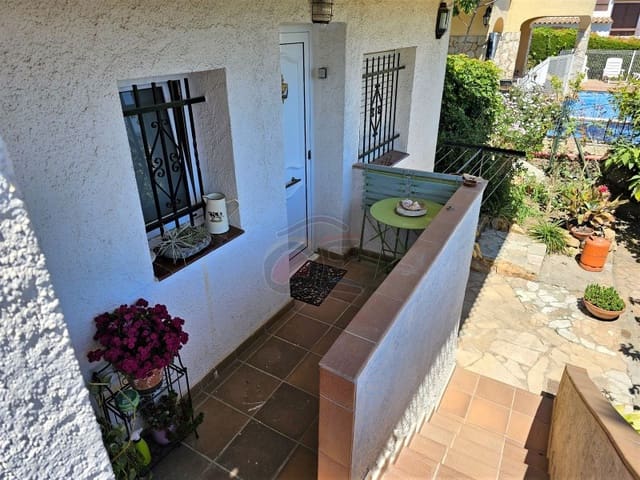 6 slaapkamer Villa te koop in Sant Antoni de Calonge, Calonge i Sant Antoni met garage - € 539.000 (Ref: 8322763)