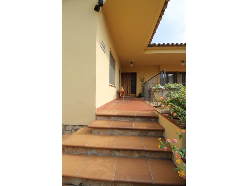 5 soveværelse Villa til salg i Platja d'Aro med swimmingpool garage - € 1.150.000 (Ref: 8572541)