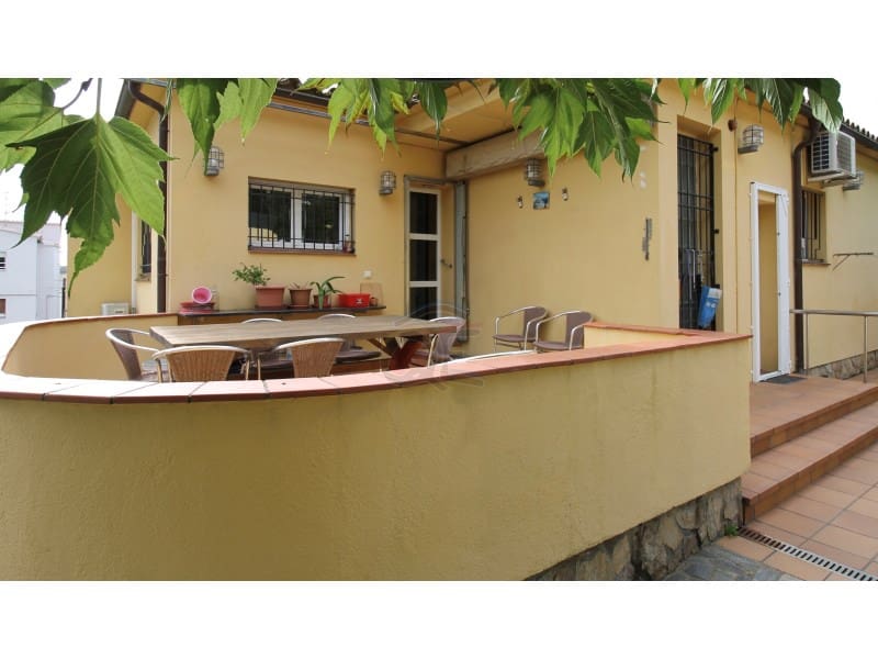 5 soveværelse Villa til salg i Platja d'Aro med swimmingpool garage - € 1.150.000 (Ref: 8572541)