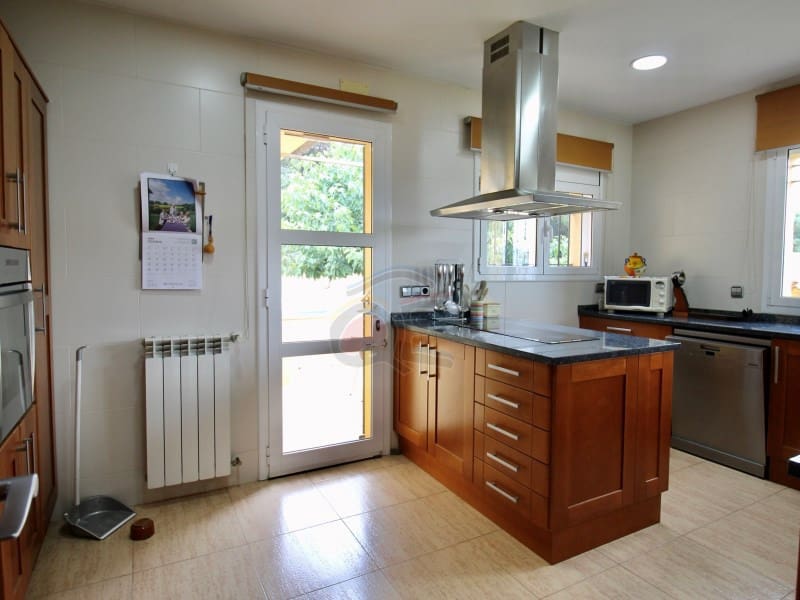 5 soveværelse Villa til salg i Platja d'Aro med swimmingpool garage - € 1.150.000 (Ref: 8572541)