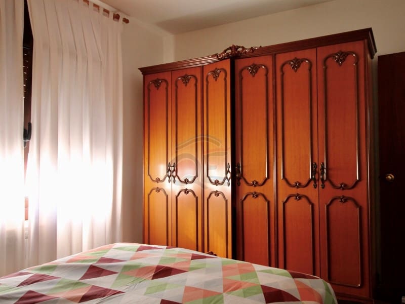 4 bedroom Villa for sale in Mont-ras with garage - € 325,000 (Ref: 8591241)