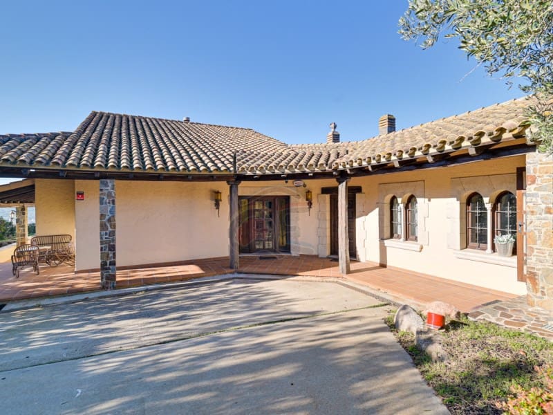 5 soveværelse Villa til salg i Sant Feliu de Guixols med swimmingpool garage - € 1.575.000 (Ref: 8682387)