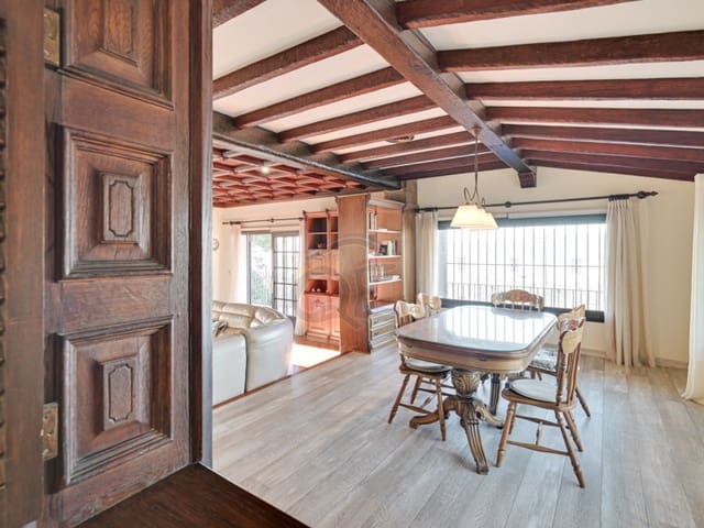 5 bedroom Villa for sale in Sant Feliu de Guíxols with pool garage - € 1,575,000 (Ref: 8682387)