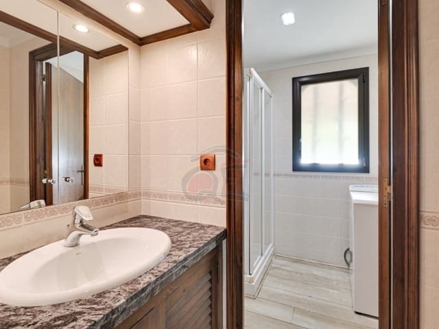 5 bedroom Villa for sale in Sant Feliu de Guíxols with pool garage - € 1,575,000 (Ref: 8682387)