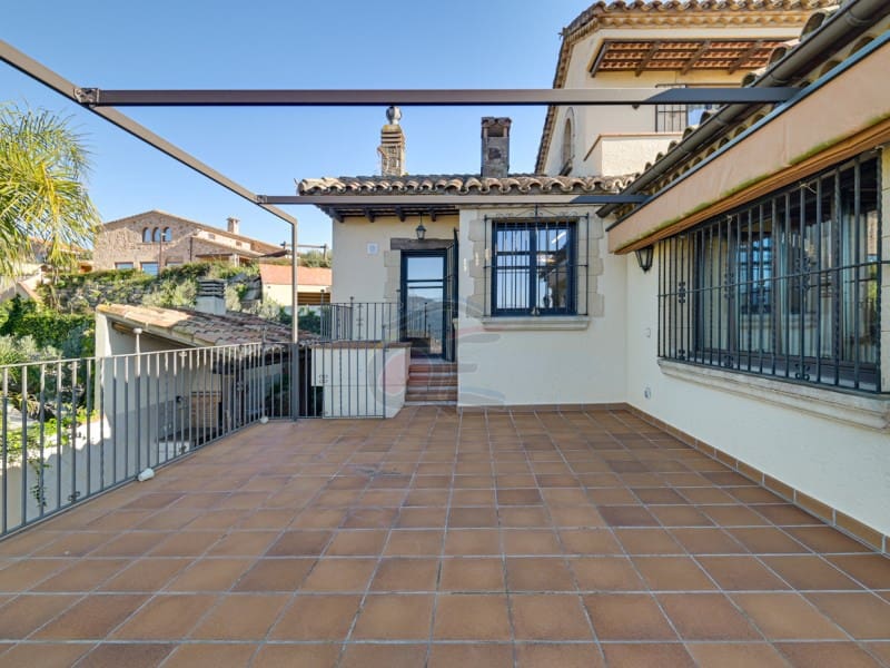 5 soveværelse Villa til salg i Sant Feliu de Guixols med swimmingpool garage - € 1.575.000 (Ref: 8682387)