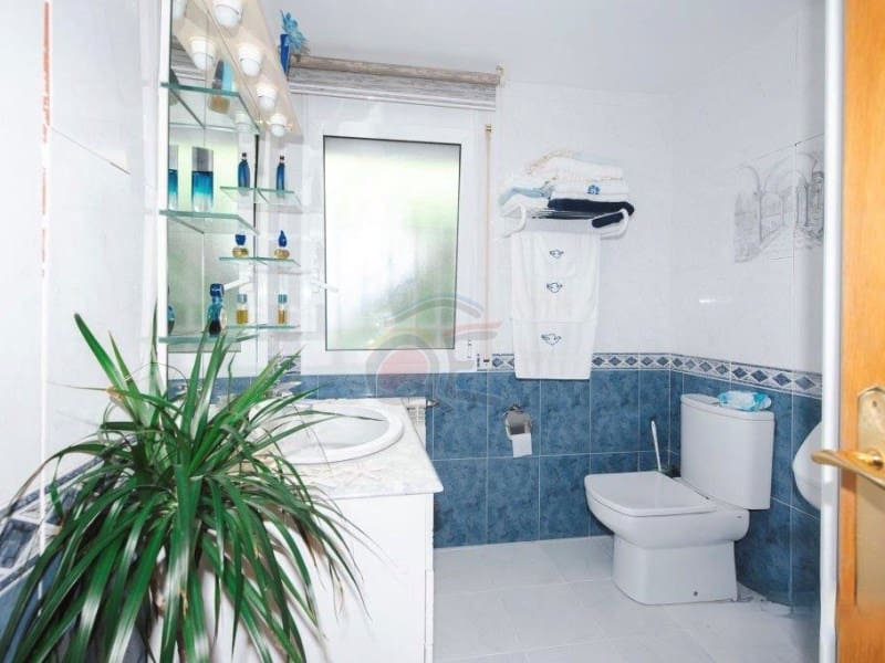 4 soveværelse Villa til salg i Sant Feliu de Guixols med garage - € 680.000 (Ref: 8758105)