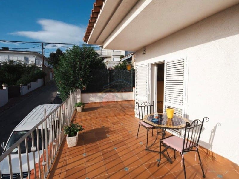 4 soveværelse Villa til salg i Sant Feliu de Guixols med garage - € 680.000 (Ref: 8758105)