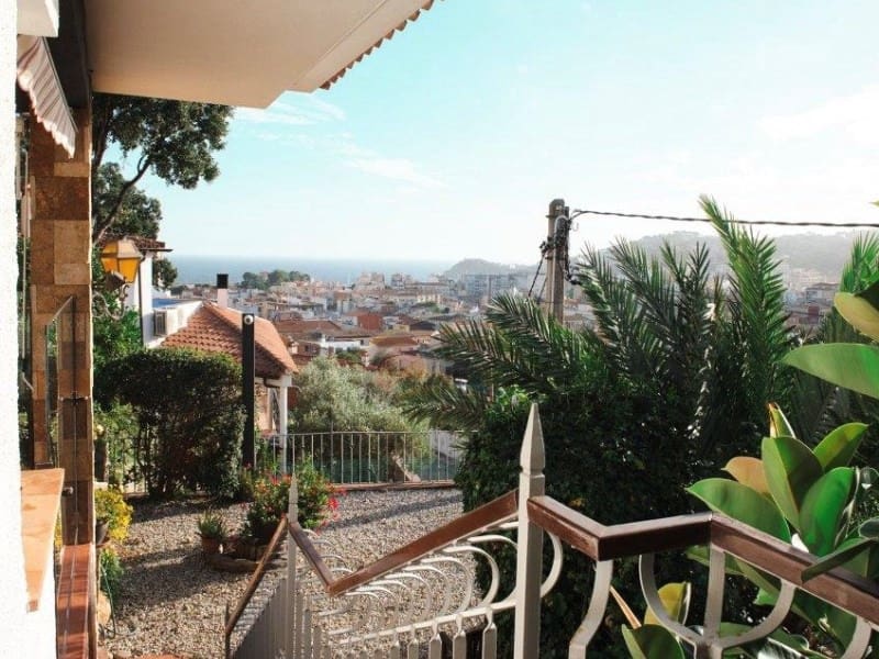 4 soveværelse Villa til salg i Sant Feliu de Guixols med garage - € 680.000 (Ref: 8758105)