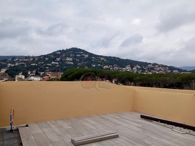 3 bedroom Townhouse for sale in Calonge i Sant Antoni with garage - € 369,000 (Ref: 8826165)