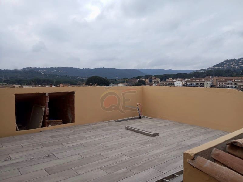 3 bedroom Townhouse for sale in Calonge i Sant Antoni with garage - € 369,000 (Ref: 8826165)