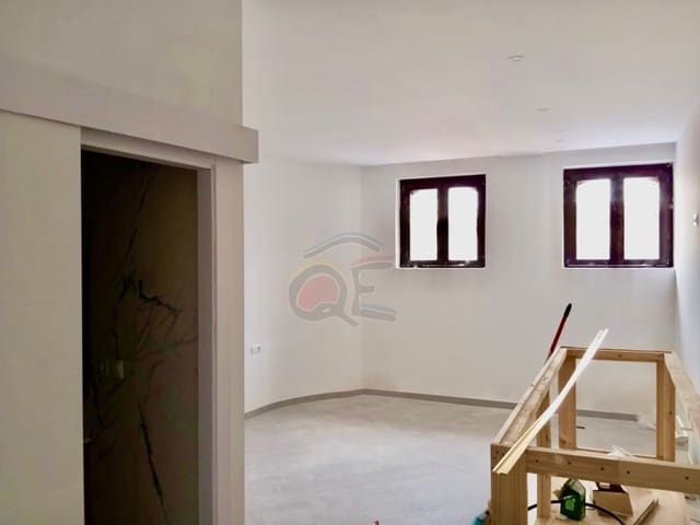 3 bedroom Townhouse for sale in Calonge i Sant Antoni with garage - € 369,000 (Ref: 8826165)