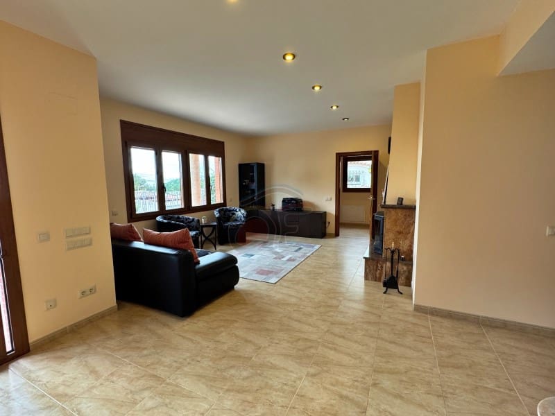 4 soveværelse Villa til salg i Platja d'Aro med swimmingpool garage - € 1.120.000 (Ref: 8865646)