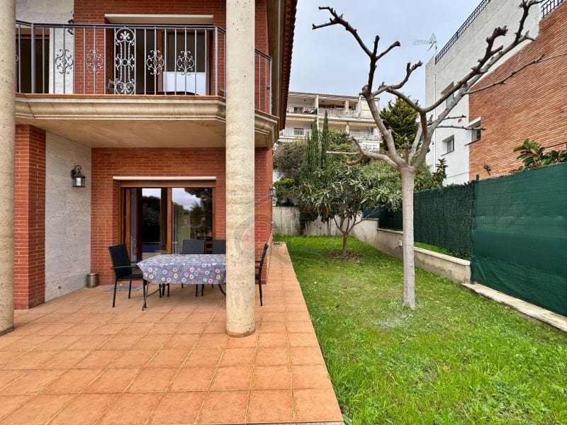 4 soveværelse Villa til salg i Platja d'Aro med swimmingpool garage - € 1.120.000 (Ref: 8865646)