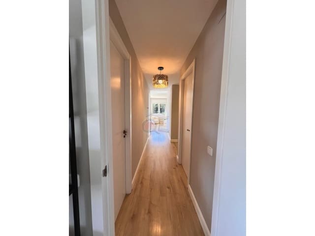 3 bedroom Villa for sale in Santa Cristina d'Aro - € 450,000 (Ref: 8869929)