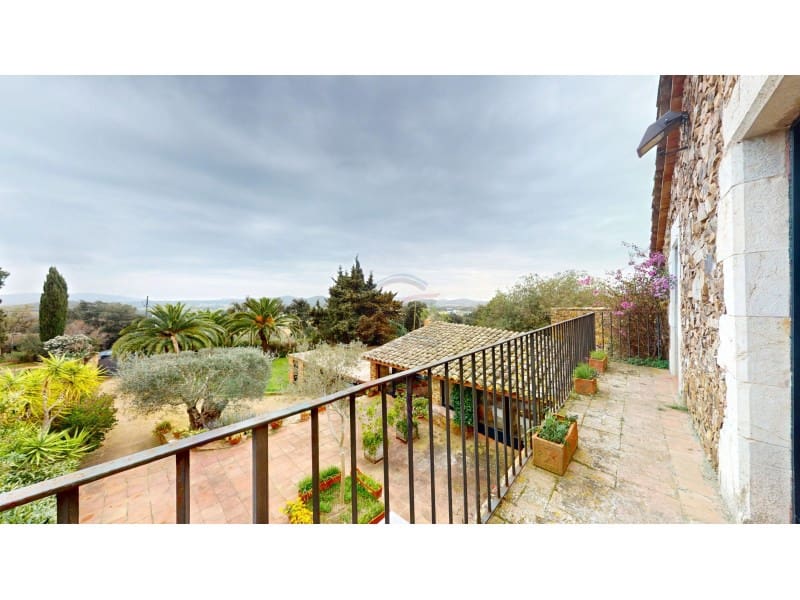 2 soveværelse Finca/Landehus til salg i Mont-ras - € 745.000 (Ref: 8884425)