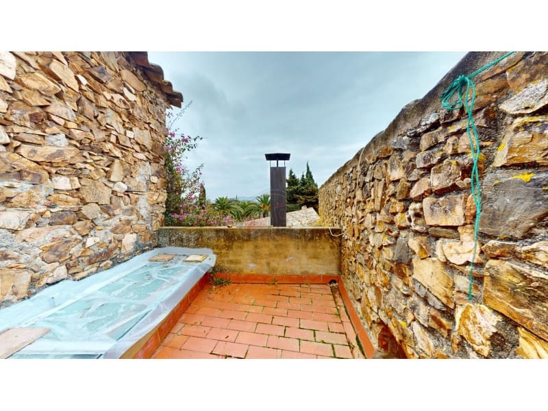 2 soveværelse Finca/Landehus til salg i Mont-ras - € 745.000 (Ref: 8884425)