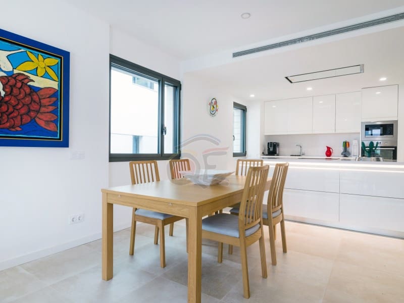 3 bedroom Villa for sale in Llafranc with pool garage - € 900,000 (Ref: 8886298)