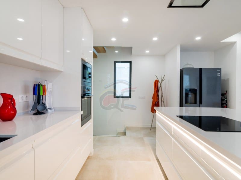 3 bedroom Villa for sale in Llafranc with pool garage - € 900,000 (Ref: 8886298)