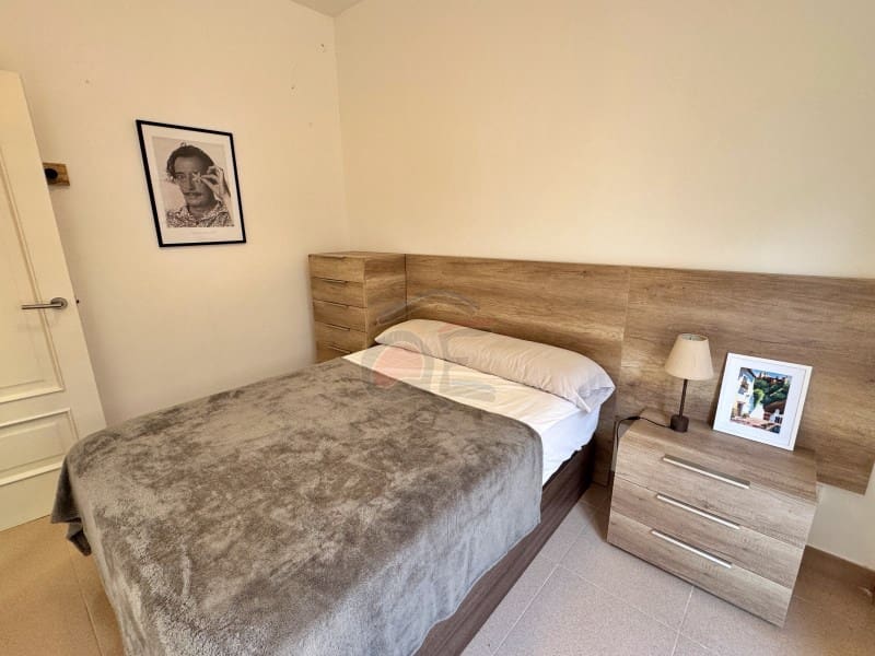 5 soveværelse Semi-Rækkehus til salg i Tamariu med garage - € 500.000 (Ref: 8894730)