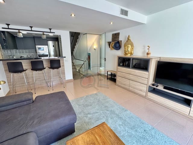 5 bedroom Semi-detached Villa for sale in Tamariu, Palafrugell with garage - € 500,000 (Ref: 8894730)