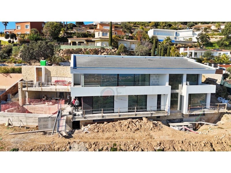 4 slaapkamer Villa te koop in Platja d'Aro met zwembad garage - € 2.750.000 (Ref: 8908052)