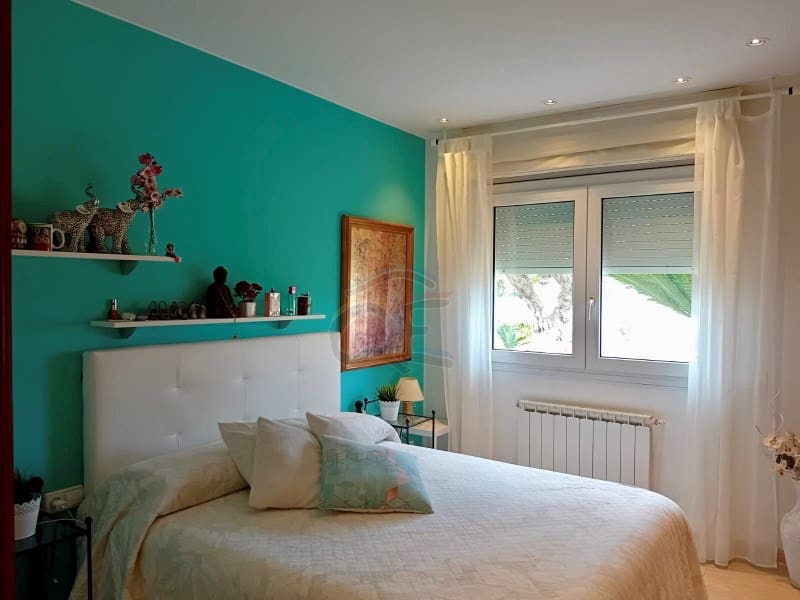 6 bedroom Villa for sale in Santa Cristina d'Aro with pool garage - € 695,000 (Ref: 8937762)