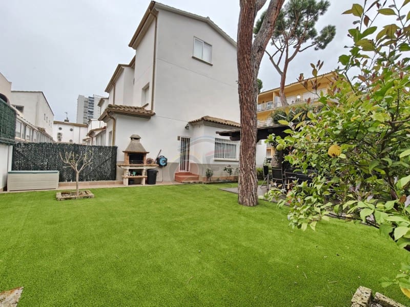 4 camera da letto Villa in vendita in Platja d'Aro - 750.000 € (Rif: 8949053)