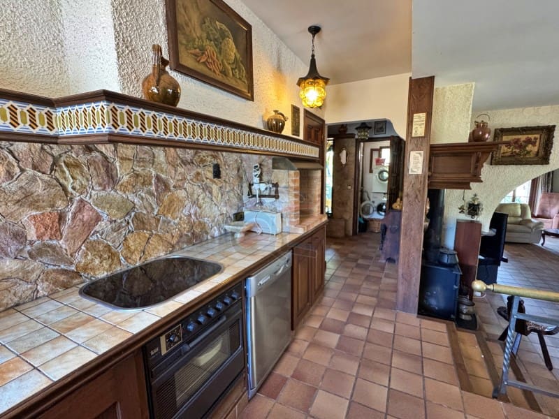 2 soveværelse Finca/Landehus til salg i Santa Cristina d'Aro med garage - € 428.000 (Ref: 9065428)