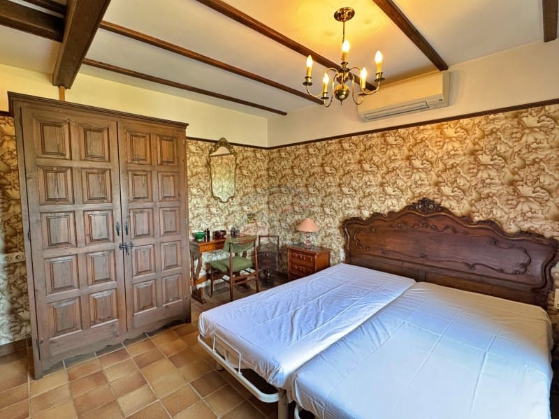 2 soveværelse Finca/Landehus til salg i Santa Cristina d'Aro med garage - € 428.000 (Ref: 9065428)