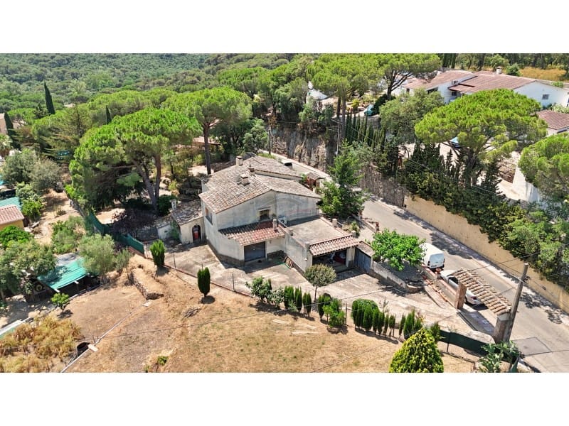 2 soveværelse Finca/Landehus til salg i Santa Cristina d'Aro med garage - € 428.000 (Ref: 9065428)