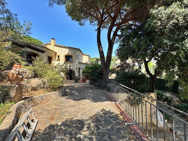 2 sypialnia Finka/Dom wiejski na sprzedaż w Santa Cristina d'Aro z garażem - 428 000 € (Ref: 9065428)