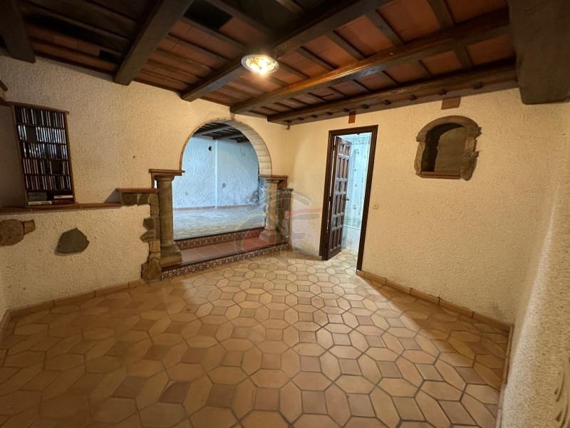 2 soveværelse Finca/Landehus til salg i Santa Cristina d'Aro med garage - € 428.000 (Ref: 9065428)