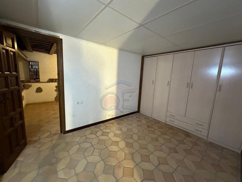 2 soveværelse Finca/Landehus til salg i Santa Cristina d'Aro med garage - € 428.000 (Ref: 9065428)