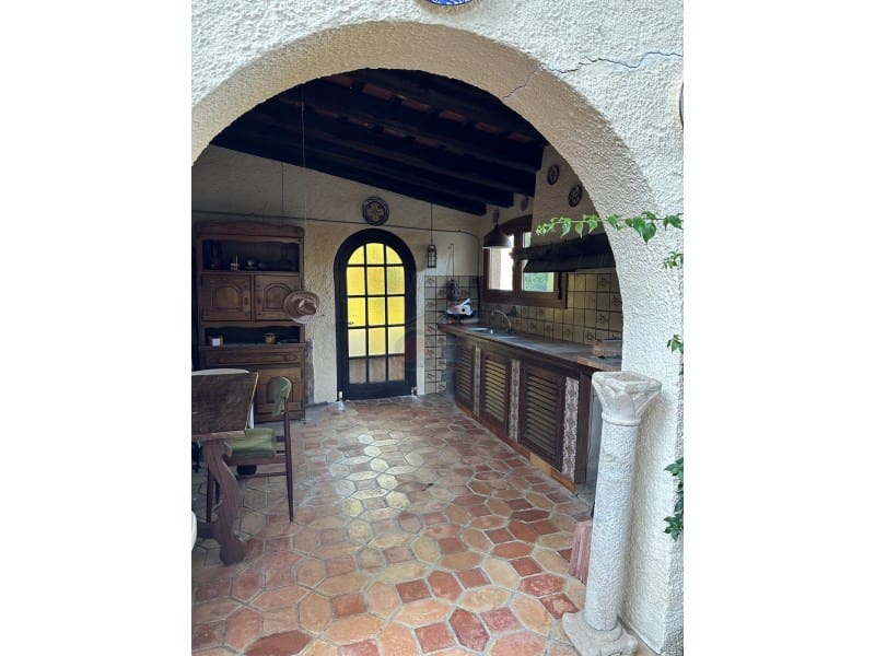 2 soveværelse Finca/Landehus til salg i Santa Cristina d'Aro med garage - € 428.000 (Ref: 9065428)