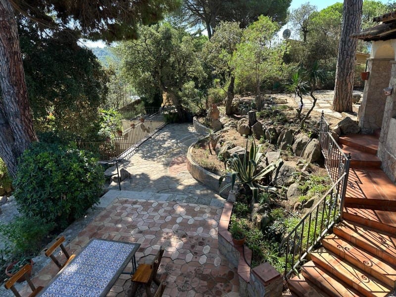 2 soveværelse Finca/Landehus til salg i Santa Cristina d'Aro med garage - € 428.000 (Ref: 9065428)