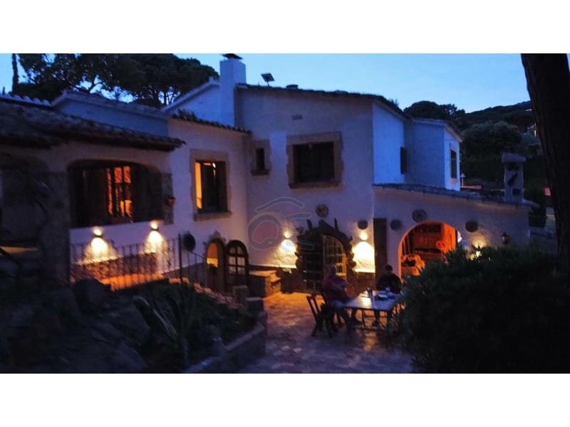 2 soveværelse Finca/Landehus til salg i Santa Cristina d'Aro med garage - € 428.000 (Ref: 9065428)