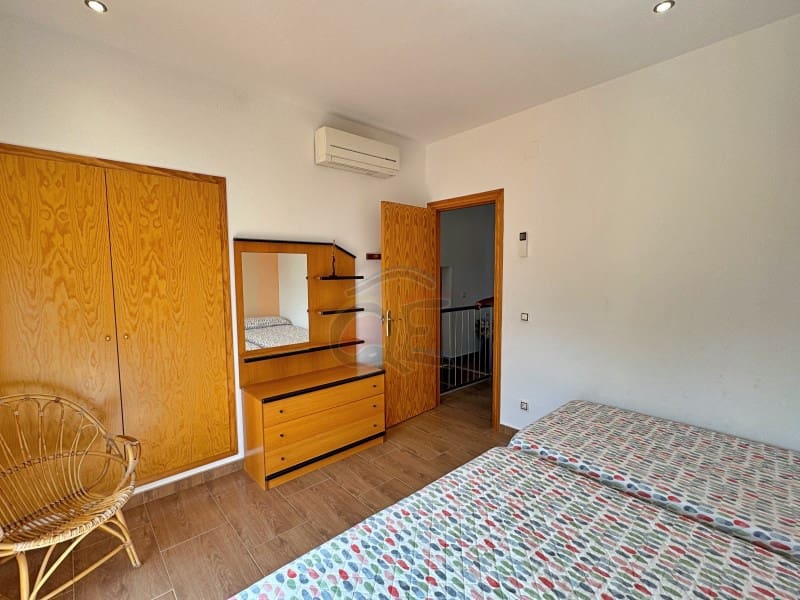 5 bedroom Villa for sale in La Goba with pool garage - € 490,000 (Ref: 9078204)