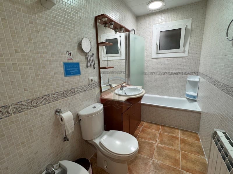 5 bedroom Villa for sale in La Goba with pool garage - € 490,000 (Ref: 9078204)