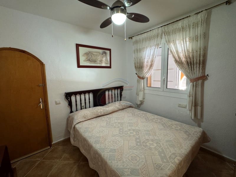 5 bedroom Villa for sale in La Goba with pool garage - € 490,000 (Ref: 9078204)