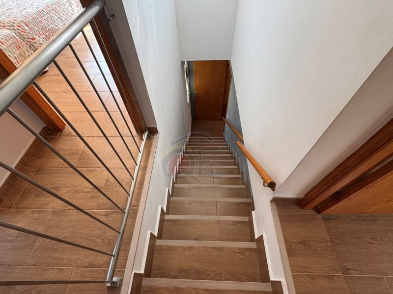 5 bedroom Villa for sale in La Goba with pool garage - € 490,000 (Ref: 9078204)