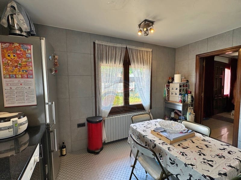 5 sypialnia Willa na sprzedaż w Platja d'Aro z basenem garażem - 899 000 € (Ref: 9129953)