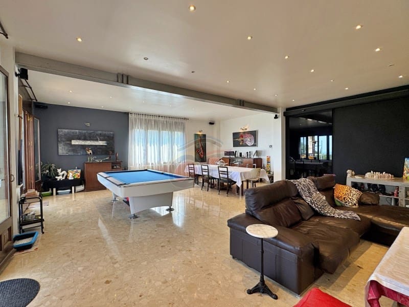 5 sypialnia Willa na sprzedaż w Platja d'Aro z basenem garażem - 899 000 € (Ref: 9129953)