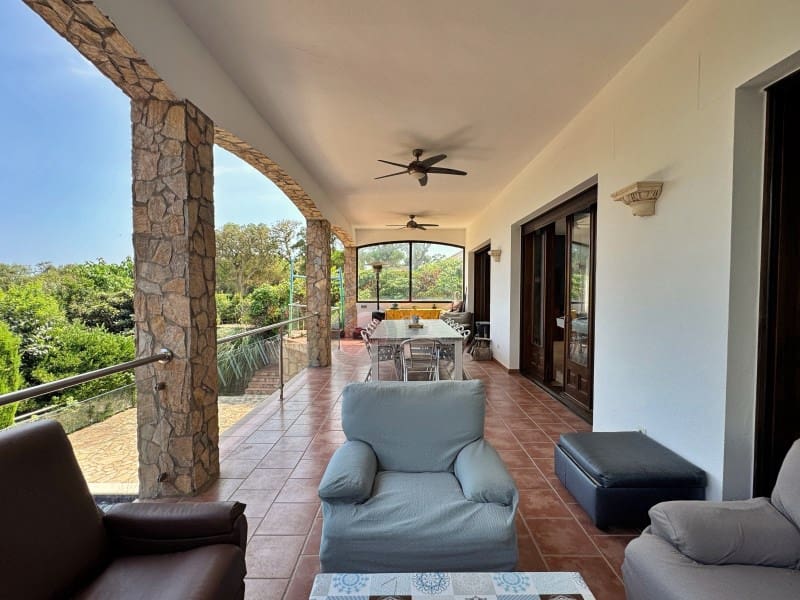 5 sypialnia Willa na sprzedaż w Platja d'Aro z basenem garażem - 899 000 € (Ref: 9129953)