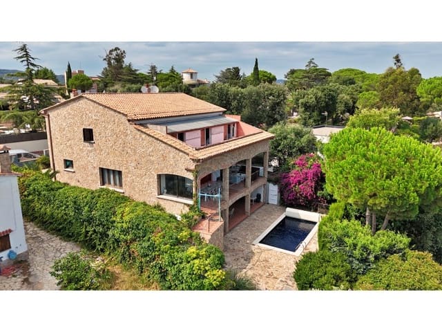 5 soveværelse Villa til salg i Platja d'Aro, Castell-Platja d'Aro med swimmingpool garage - € 899.000 (Ref: 9129953)