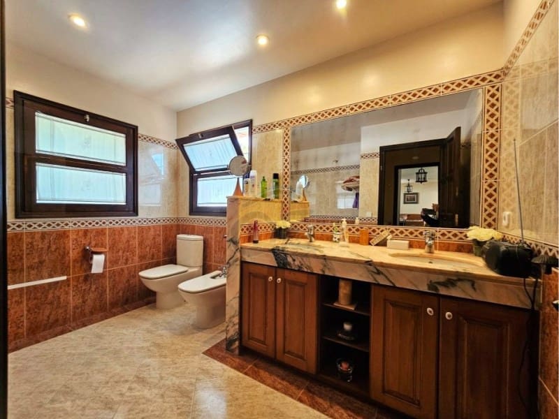 5 slaapkamer Villa te koop in Calonge i Sant Antoni met zwembad garage - € 760.000 (Ref: 9161230)