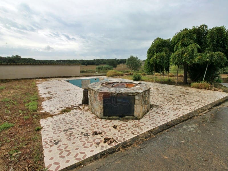 12 slaapkamer Finca/Landhuis te koop in Llagostera met garage - € 1.100.000 (Ref: 9239830)
