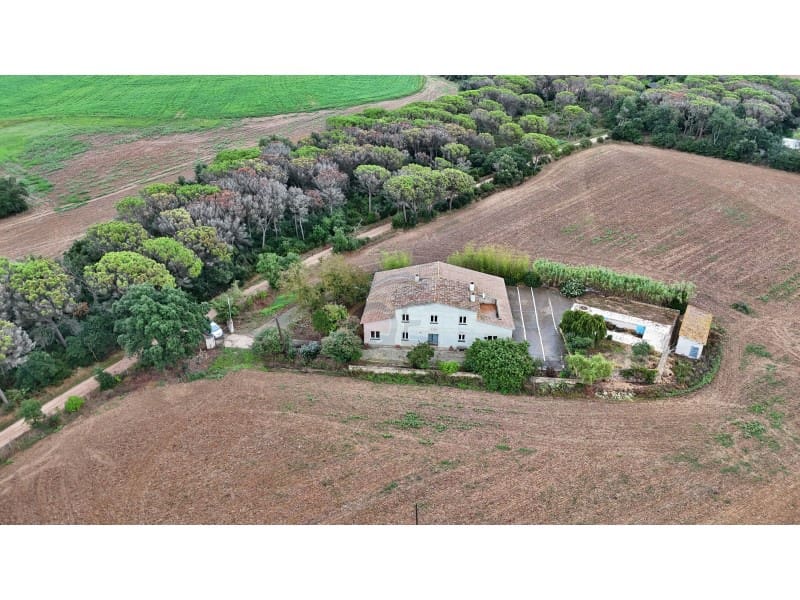12 slaapkamer Finca/Landhuis te koop in Llagostera met garage - € 1.100.000 (Ref: 9239830)