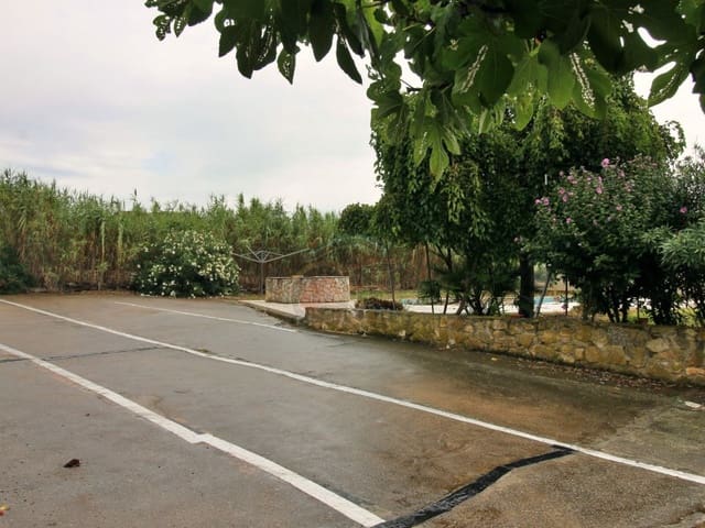 12 bedroom Finca/Country House for sale in Llagostera with garage - € 1,100,000 (Ref: 9239830)