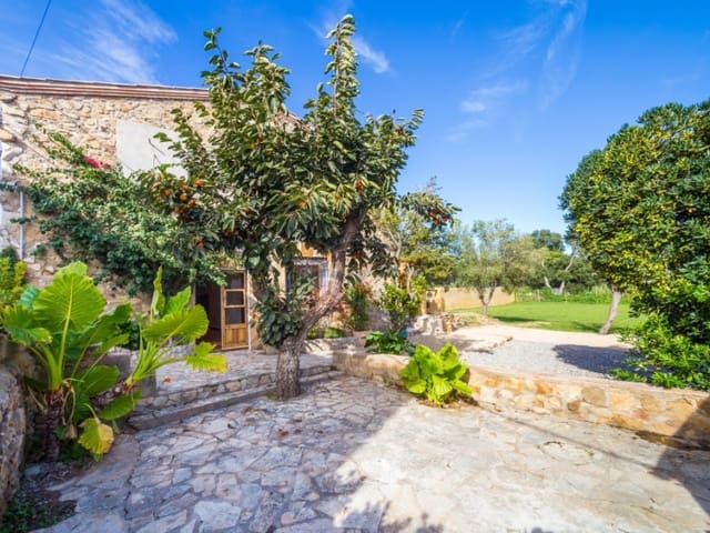 5 bedroom Finca/Country House for sale in Calonge i Sant Antoni with garage - € 795,000 (Ref: 9262831)